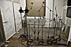 A konečně taky mikrofony